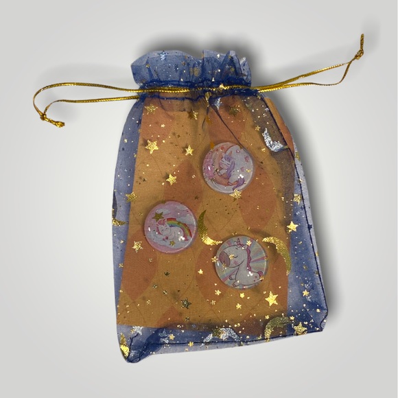 Set of 3 Unicorns Cabachon Magnets 1” Gift 🎁 𝑯𝒂𝒏𝒅𝒎𝒂𝒅𝒆 - Picture 7 of 15